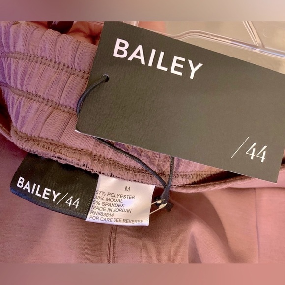 Bailey 44 Mauve Pleated Front Scuba Knit Pull On Pants - Picture 5 of 6